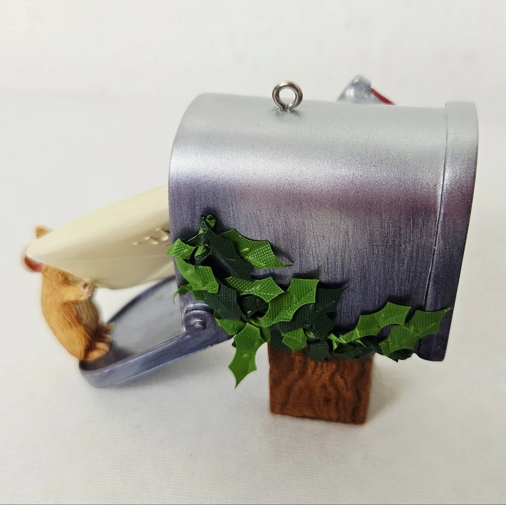 Hallmark To My Gouda Friend Ornament 2005 Mouse Mailbox